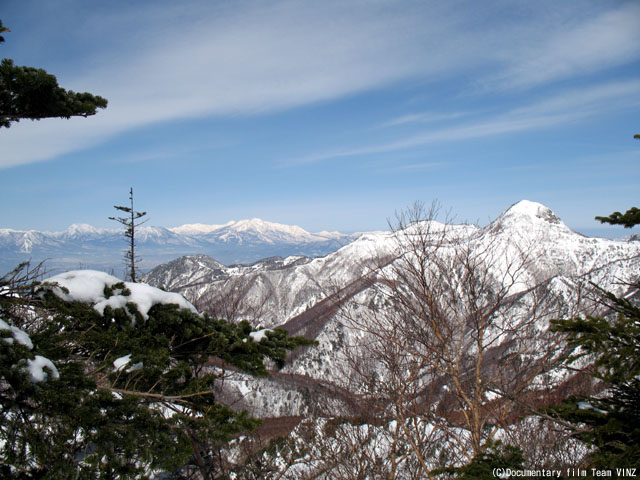 群馬県　万座温泉スキー場トップから妙高山を眺める。